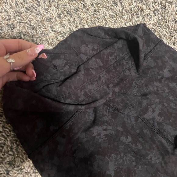 Lululemon - Picture 2 of 2